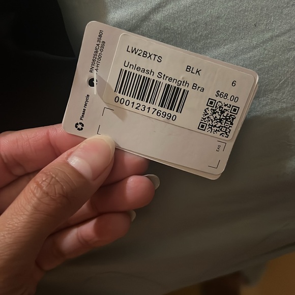 Lululemon Unleash Strength Bra Size 6 - Picture 6 of 6